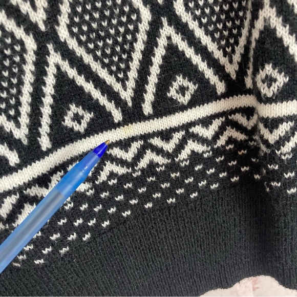 Old Navy M Medium Blue Christmas Winter Knit Sweater Deer Argyle Aztec Flaws - Picture 5 of 11